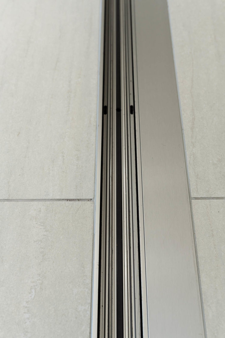 Ultraline minimal frame sliding door patio door kent showroom