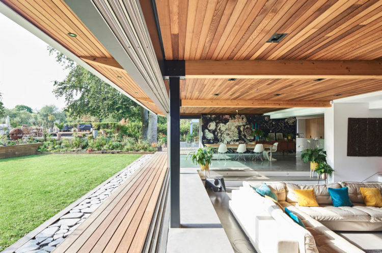 Large glass sliding doors 3 panels with openig corners in Richmond