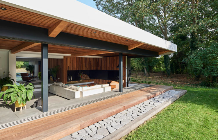 Large glass sliding doors 3 panels with openig corners in Richmond